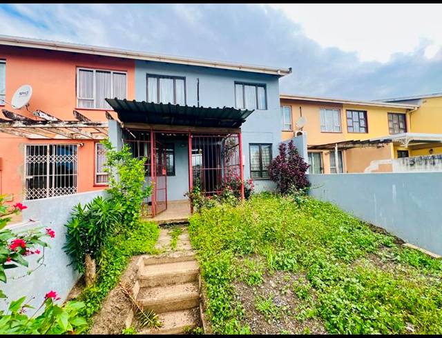 3 BEDROOM HOUSE FOR SALE IN NEWLANDS WEST